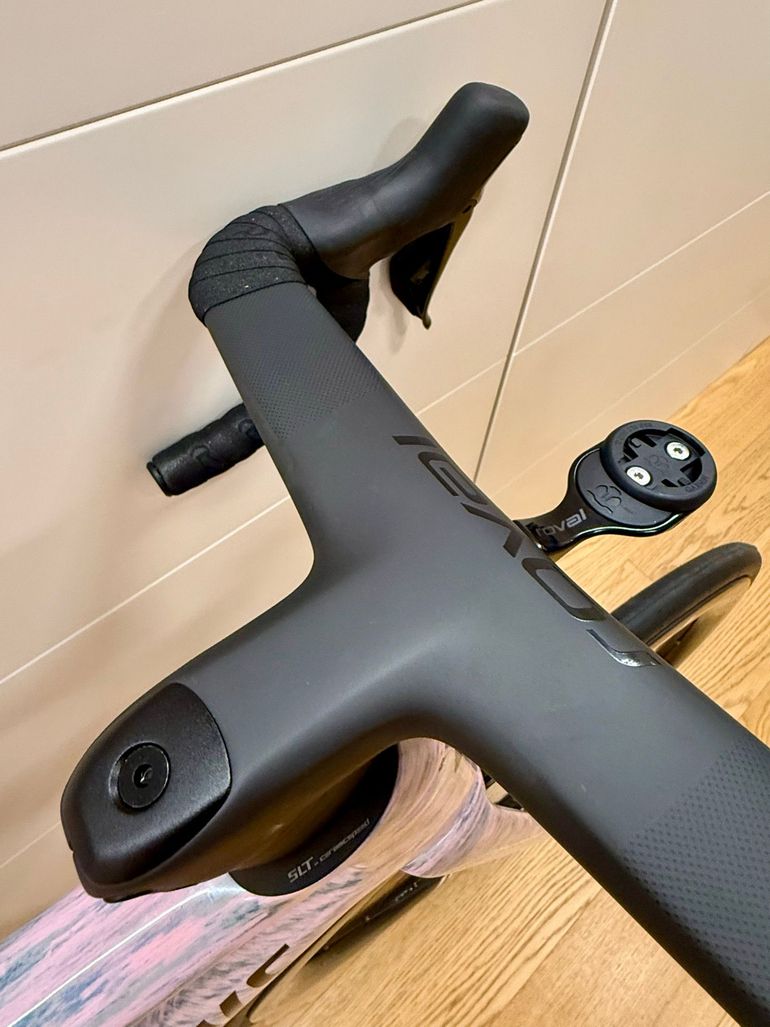 Used Specialized S-Works Tarmac SL8 - Shimano Dura-Ace Di2 2026 2026 Road & Gravel, Viola — image 13 of 18