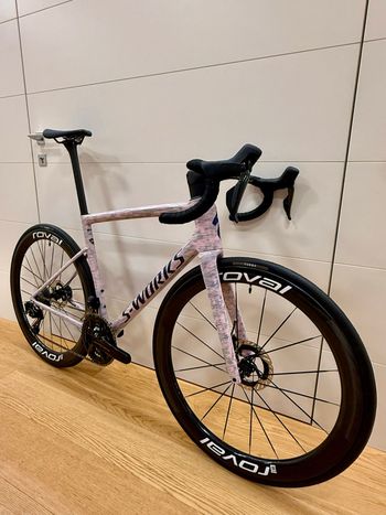 Used Specialized S-Works Tarmac SL8 - Shimano Dura-Ace Di2 2026 2026 Road & Gravel, Viola — image 3 of 18