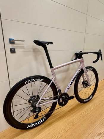 Used Specialized S-Works Tarmac SL8 - Shimano Dura-Ace Di2 2026 2026 Road & Gravel, Viola — image 2 of 18