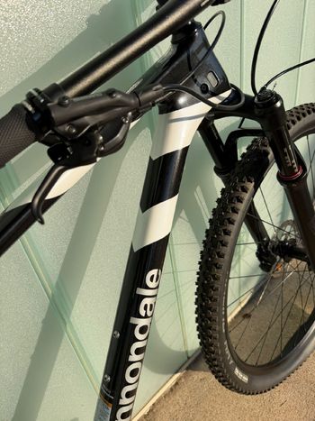 Used Cannondale F-Si Carbon 5 2020 2020 Mountainbike, Negro — image 13 of 21