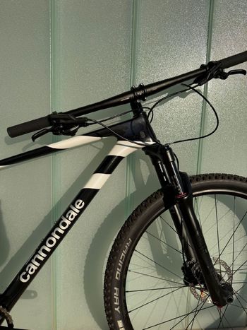 Used Cannondale F-Si Carbon 5 2020 2020 Mountainbike, Negro — image 9 of 21