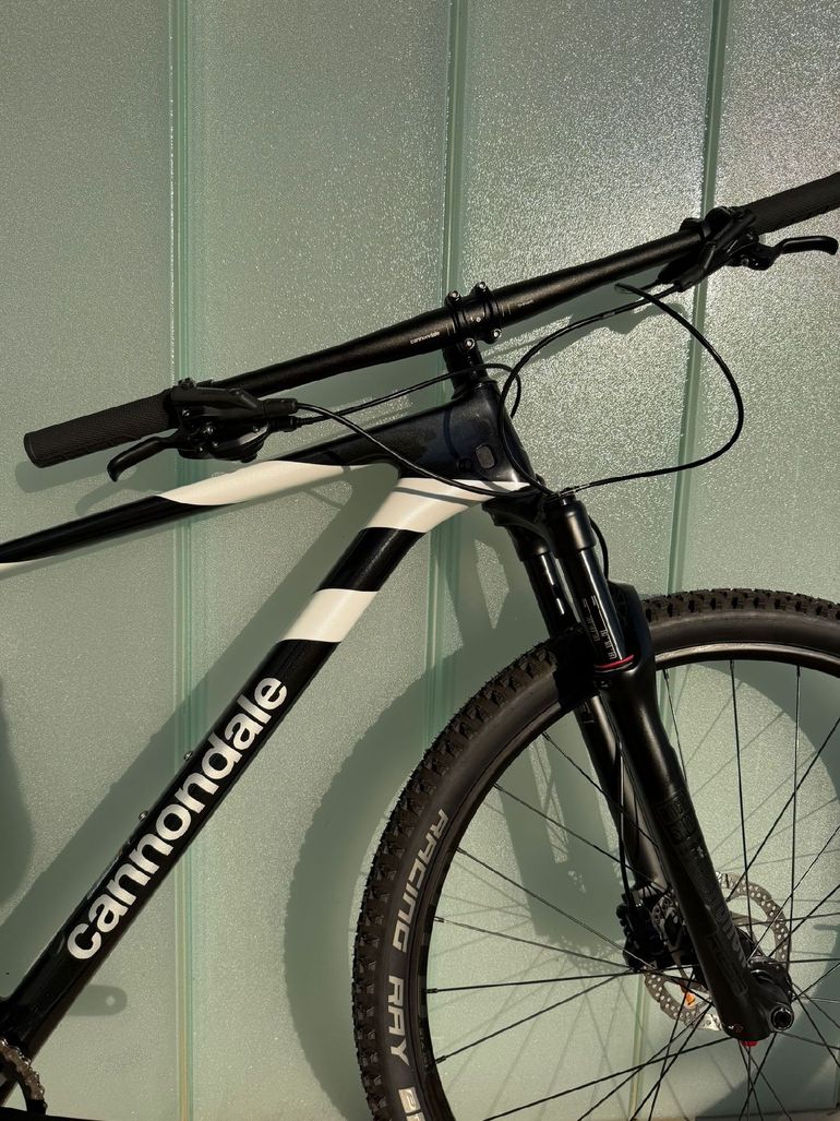 Used Cannondale F-Si Carbon 5 2020 2020 Mountainbike, Negro — image 9 of 21