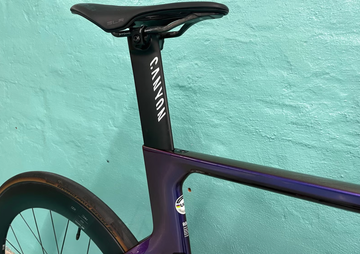 Canyon Aeroad CFR Di2 2024 2024 Road & Gravel d'occasion — image 4 sur 8
