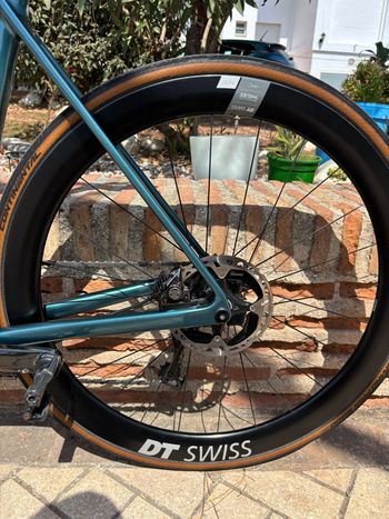 Used Canyon Ultimate CF SLX 9 Disc Di2 2023 2023 Road & Gravel, Verde — image 11 of 13