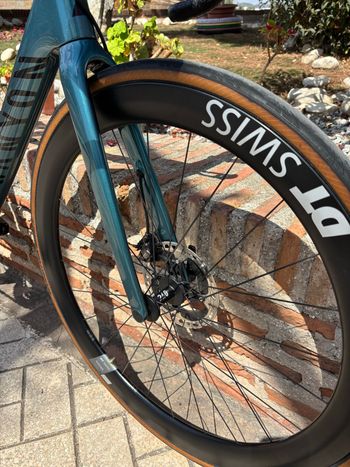 Used Canyon Ultimate CF SLX 9 Disc Di2 2023 2023 Road & Gravel, Verde — image 4 of 13