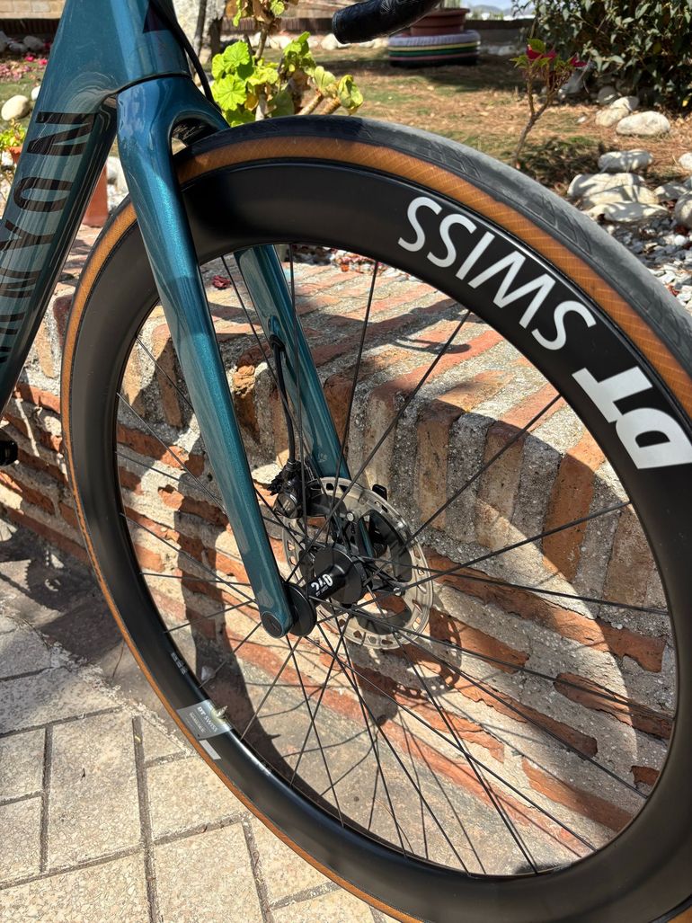 Used Canyon Ultimate CF SLX 9 Disc Di2 2023 2023 Road & Gravel, Verde — image 4 of 13