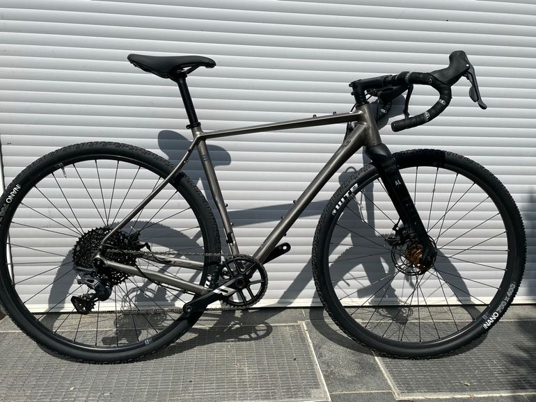 Used Rondo Ruut AL3 2024 2024 Road & Gravel, Hellgrau — image 1 of 10