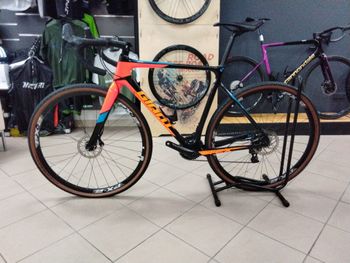 Used Giant TCX, Advanced Pro 2 2022 2022 Road & Gravel — image 2 of 4