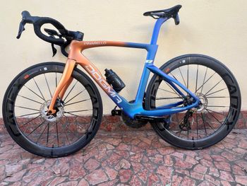 Used Pinarello Dogma Shimano Ultegra Di2 2023 Road & Gravel, Orange — image 3 of 5