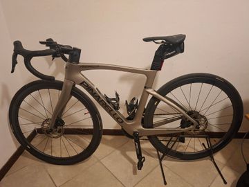 Brugt Pinarello F5 105 Di2 2025 2025 Road & Gravel — billede 2 af 5