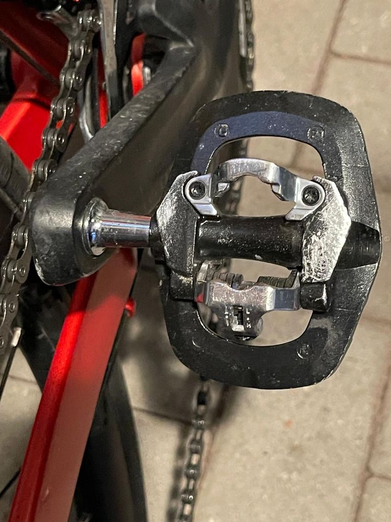 Used Giant Revolt 1 2024 2024 Road & Gravel, Red — image 31 of 32