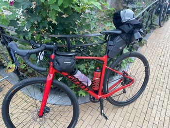 Used Giant Revolt 1 2024 2024 Road & Gravel, Rot — image 10 of 14