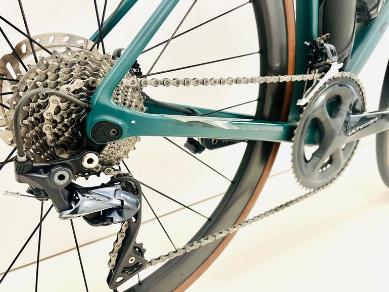 Used Canyon Endurace CF SL 8 Disc 2021 2021 Road & Gravel — image 3 of 8