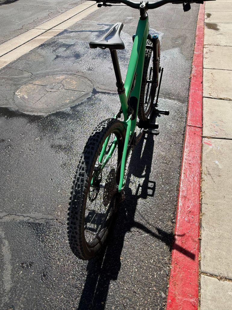 Used Specialized Stumpjumper 15 Expert 2025 2025 Mountainbike, Green, 29, 27.5 — image 5 of 7