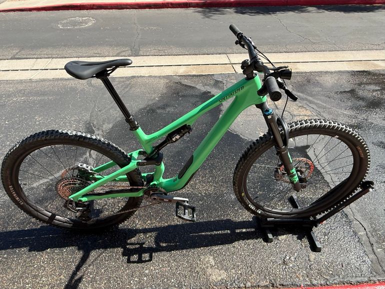 Used Specialized Stumpjumper 15 Expert 2025 2025 Mountainbike, Green, 29, 27.5 — image 1 of 7