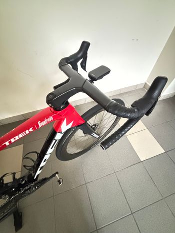 Used Trek Émonda SLR 9 2022 2022 Road & Gravel, Blau — image 2 of 12