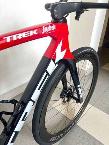 Used Trek Émonda SLR 9 2022 2022 Road & Gravel, Blau — image 5 of 12