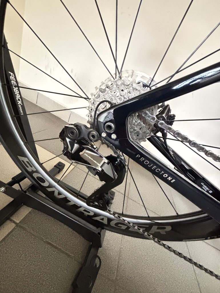 Used Trek Émonda SLR 9 2022 2022 Road & Gravel, Blau — image 9 of 12