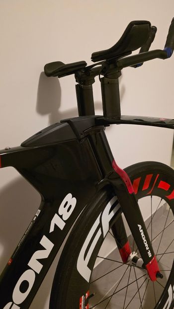 Used Argon 18 E119 Shimano Ultegra Di2 2020 Road & Gravel, Red — image 8 of 16