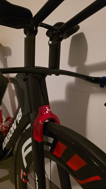 Used Argon 18 E119 Shimano Ultegra Di2 2020 Road & Gravel, Red — image 6 of 16
