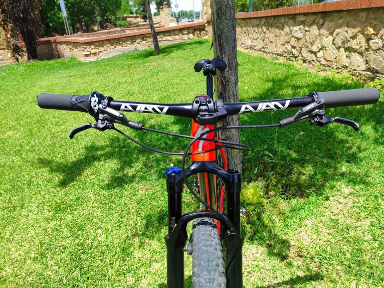 Used Specialized Stumpjumper SRAM GX 2016 Mountainbike, Red — image 12 of 12