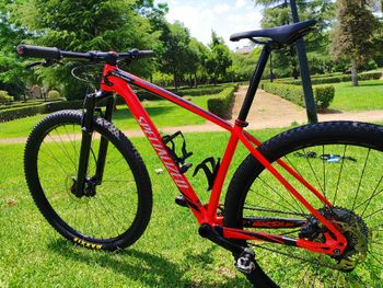 Used Specialized Stumpjumper SRAM GX 2016 Mountainbike, Red — image 2 of 12