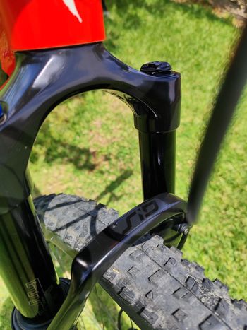 Used Specialized Stumpjumper SRAM GX 2016 Mountainbike, Red — image 5 of 12