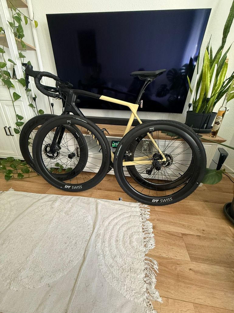 Used Canyon Grail Shimano GRX 2023 Road & Gravel, Black — image 5 of 6