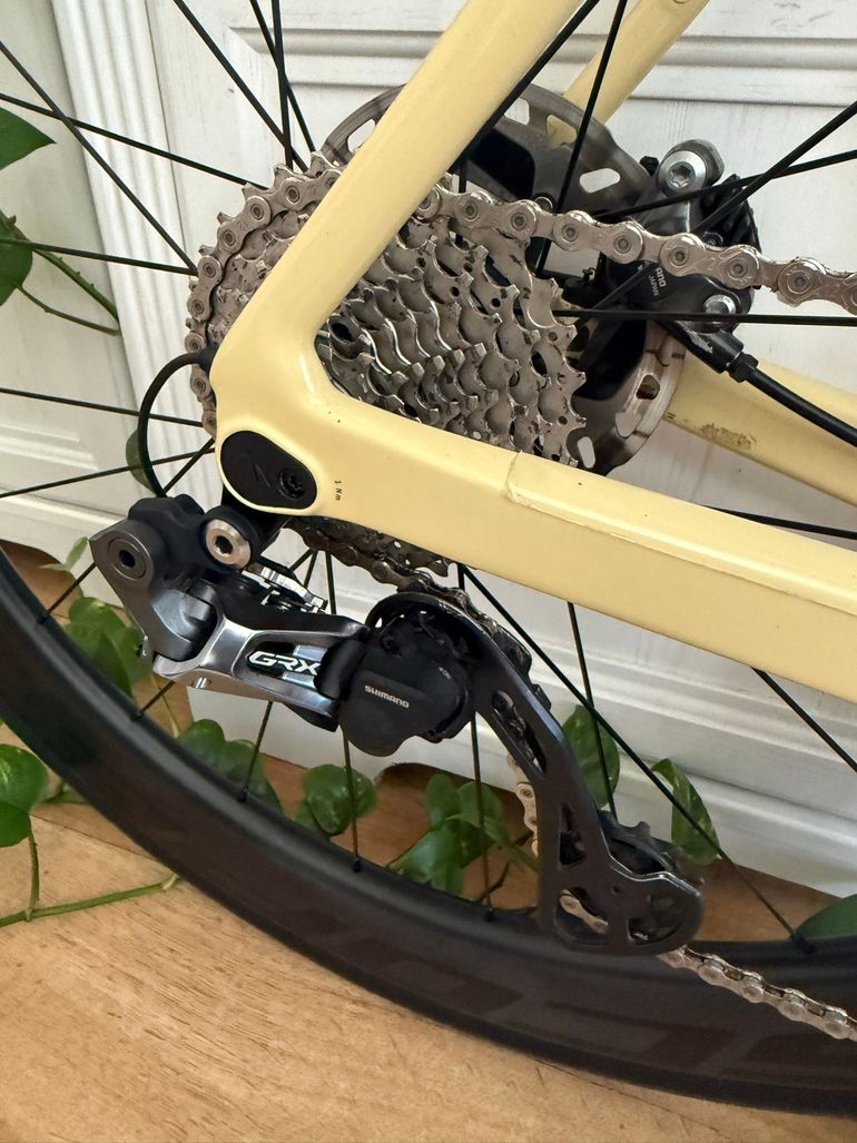 Used Canyon Grail Shimano GRX 2023 Road & Gravel, Black — image 4 of 6