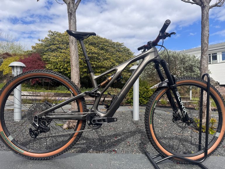 Used Specialized S-Works Stumpjumper EVO Frameset 2023 2023 Mountainbike, Light Gray — image 1 of 6