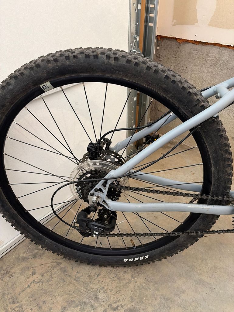 Used Co-op DRT 1.1 2023 2023 Mountainbike, Light Gray, 27.5 — image 4 of 10