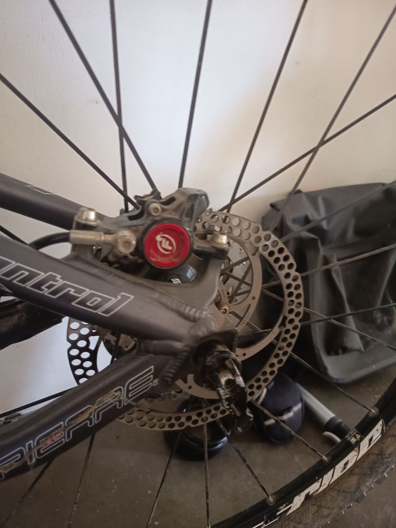 Used Lapierre 829 2010 Mountainbike, Light Gray — image 5 of 12