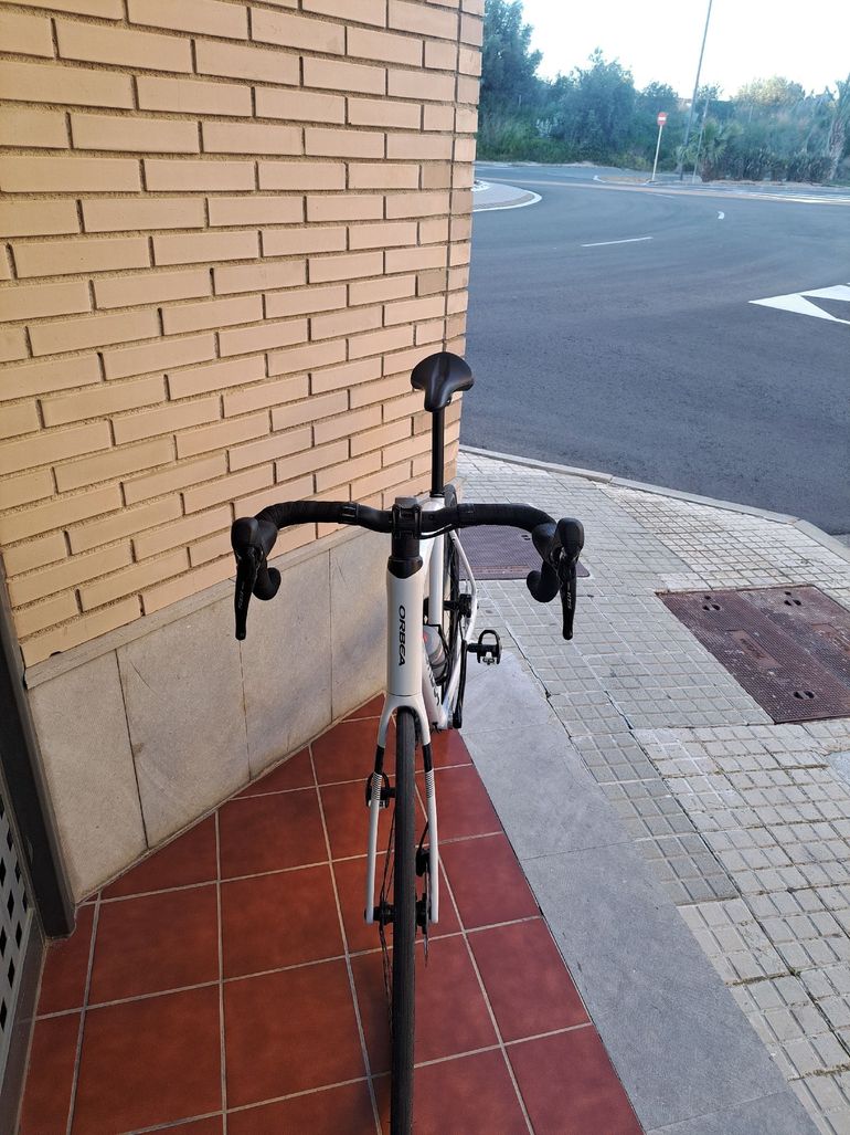 Used Orbea AVANT H30 2024 2024 Road & Gravel — image 1 of 4