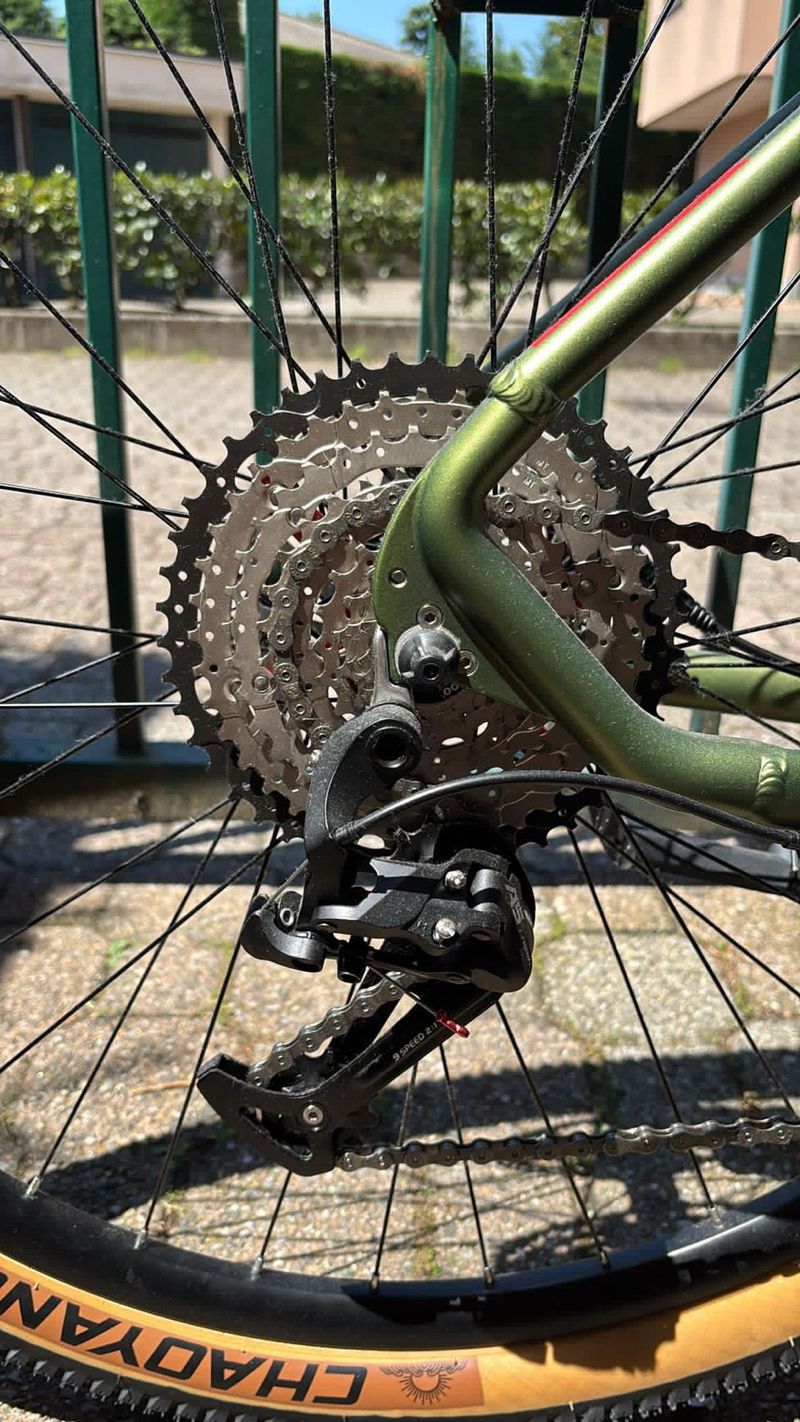 Used Brera Custom L-TWOO GRT 2023 Road & Gravel, Green — image 2 of 10