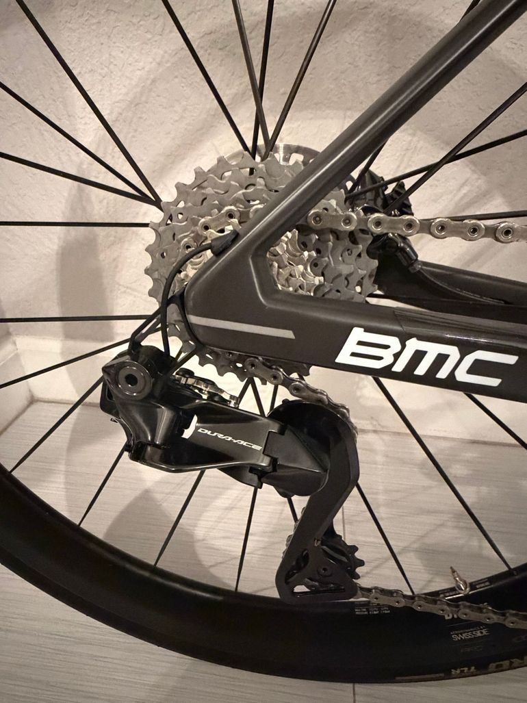 Used BMC Teammachine SLR01 TWO 2023 2023 Road & Gravel, Black — image 3 of 10