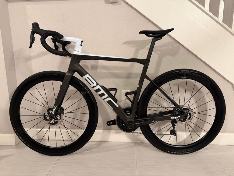 Used BMC Teammachine SLR01 TWO 2023 2023 Road & Gravel, Black — image 4 of 10