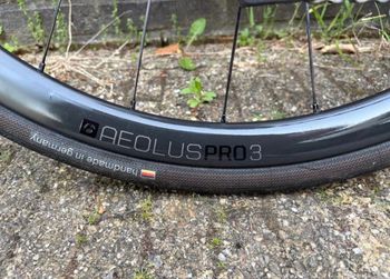 Used Trek Domane SL 7 2020 2020 Road & Gravel — image 5 of 8