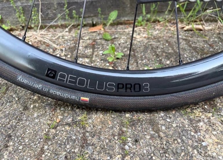 Used Trek Domane SL 7 2020 2020 Road & Gravel — image 5 of 8