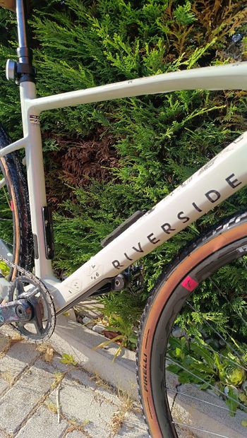 Used RIVERSIDE Carbon Gravel Bike SRAM Rival eTap AXS 2024 Road & Gravel, Light Gray — image 14 of 17