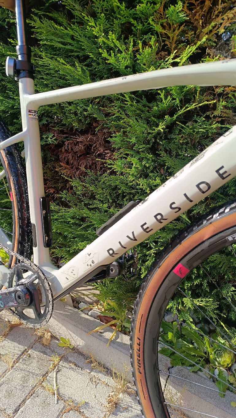 Used RIVERSIDE Carbon Gravel Bike SRAM Rival eTap AXS 2024 Road & Gravel, Light Gray — image 14 of 17