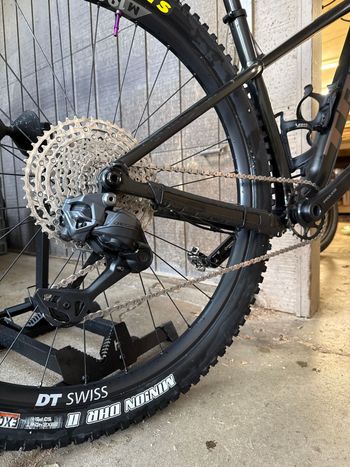 Used Trek Roscoe Shimano Deore XT Di2 2025 Mountainbike, Green — image 3 of 18