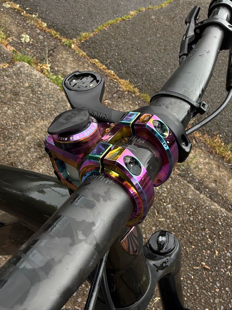 Used Trek Roscoe Shimano Deore XT Di2 2025 Mountainbike, Green — image 14 of 18