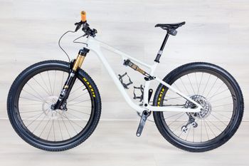 Used Specialized Epic EVO Pro 2023 Mountainbike, White — image 2 of 34