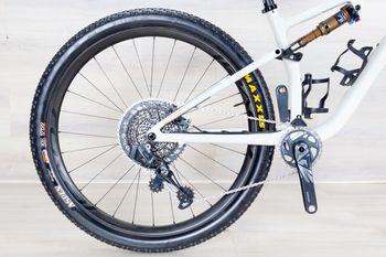 Used Specialized Epic EVO Pro 2023 Mountainbike, White — image 3 of 34