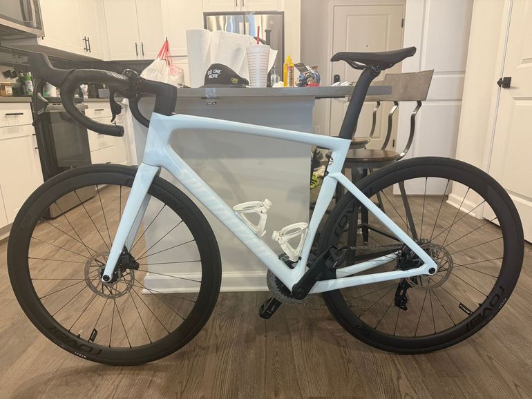 Used Specialized Tarmac SL7 Expert - SRAM Rival AXS 2023 2023 Road & Gravel, Blue — image 2 of 3