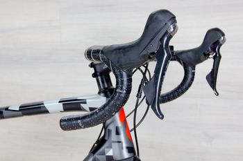 Used Specialized Tarmac SL6 Comp 2021 Road & Gravel, Black — image 10 of 16