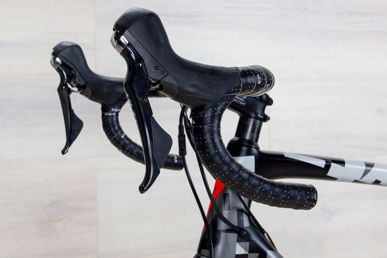 Used Specialized Tarmac SL6 Comp 2021 Road & Gravel, Black — image 15 of 16