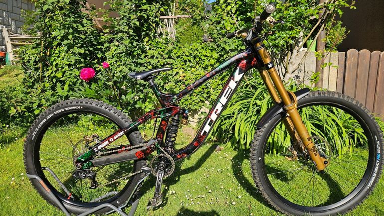 Used Trek Session AL Frameset 2024 Frameset 2024 Mountainbike — image 1 of 6