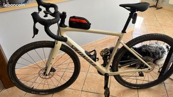 Used Specialized Specialized Diverge Pro Carbon 2023 Road & Gravel — image 3 of 11
