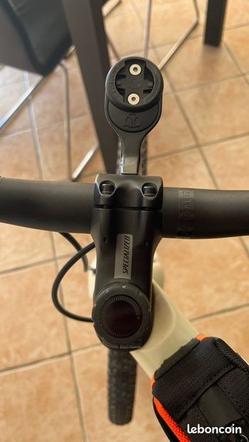 Used Specialized Specialized Diverge Pro Carbon 2023 Road & Gravel — image 5 of 11